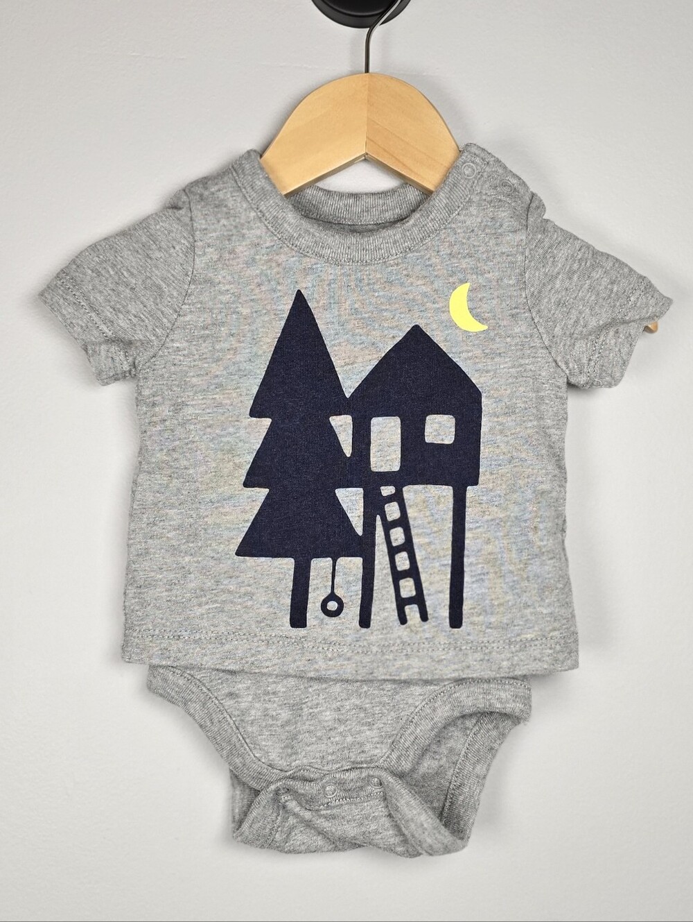 GAP Baby Cotton Bodysuit in Light Gray